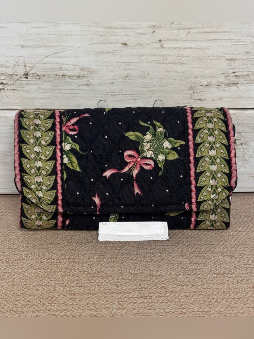 Vera Bradley New Hope Trifold Crossbody Wallet Retired